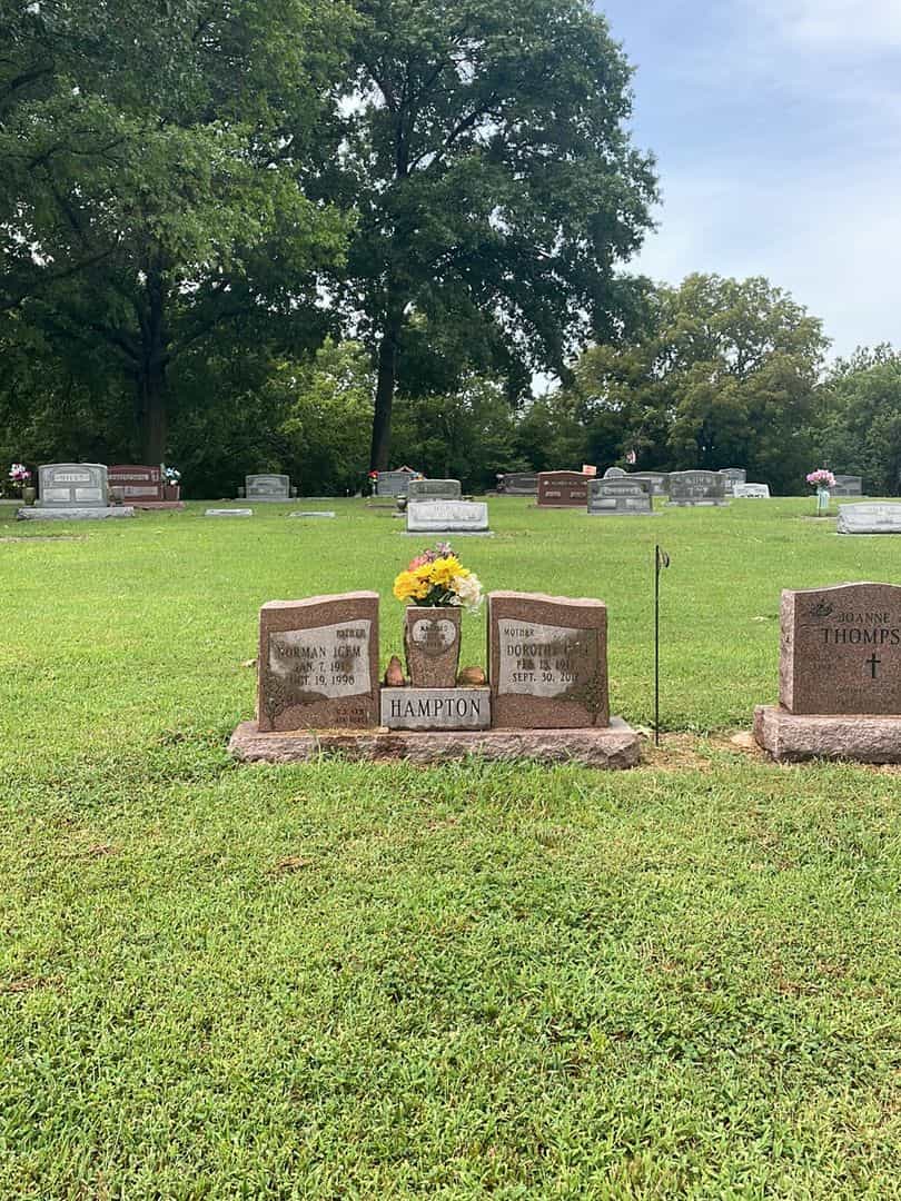 Dorothy Call Hampton's grave. Photo 2
