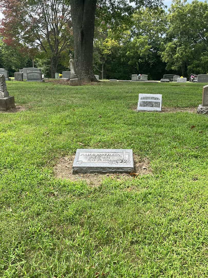 Julia D. Harralson's grave. Photo 2