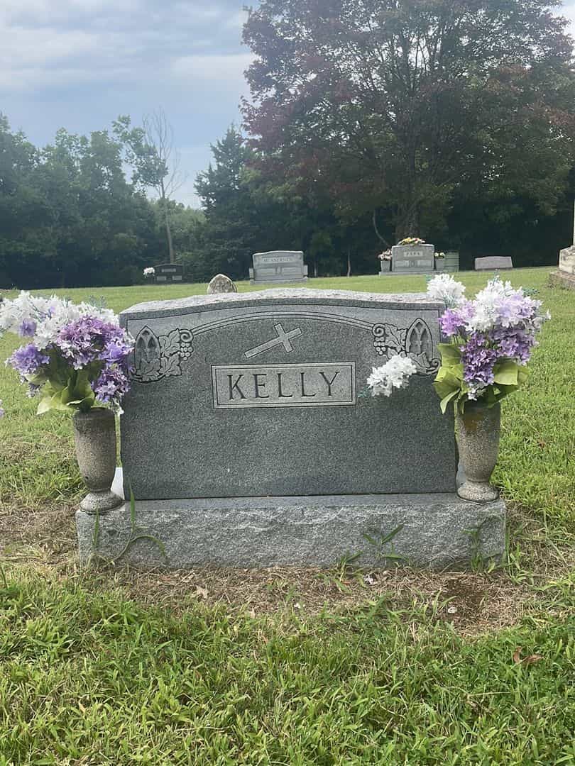 Emma Mary Kelly's grave. Photo 1