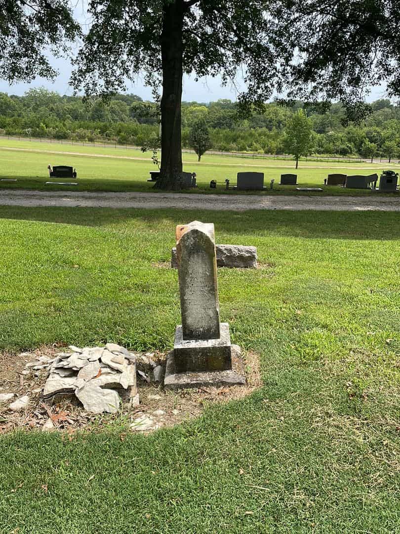 Walter Oelschleager's grave. Photo 2