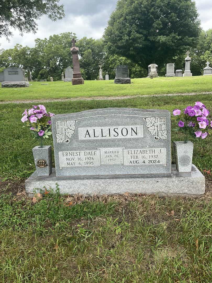 Ernest Dale Allison's grave. Photo 1