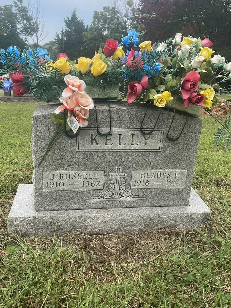 Gladys Fern Kelly's grave. Photo 1