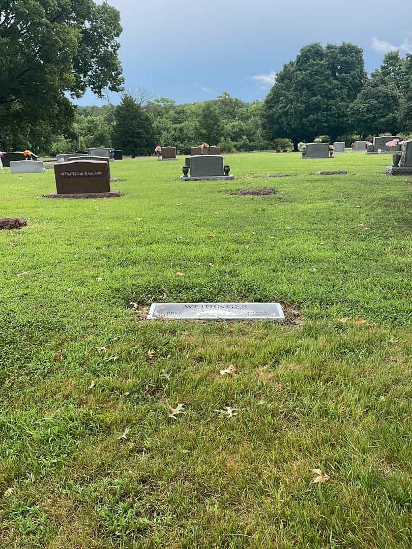 Frank Weidinger's grave. Photo 2