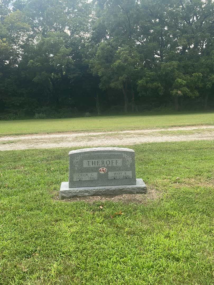 Crist A. Theroff's grave. Photo 2