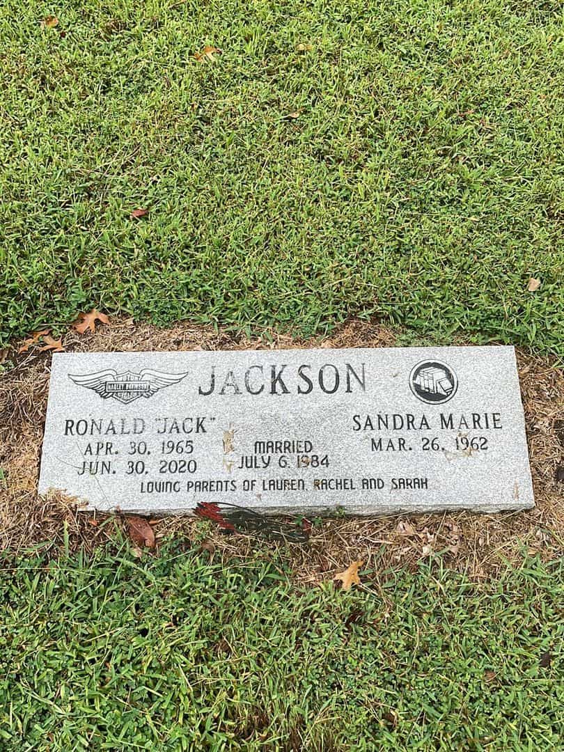Ronald D. "Jack" Jackson's grave. Photo 1
