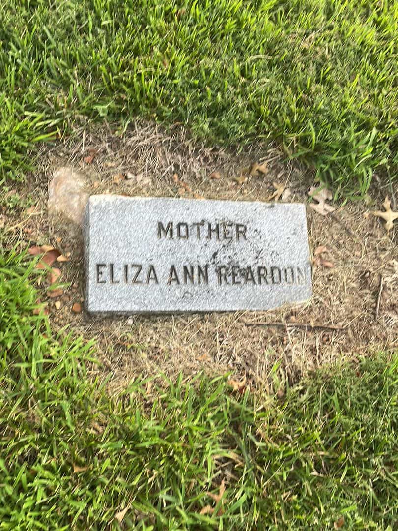 Anna Eliza Reardon's grave. Photo 4