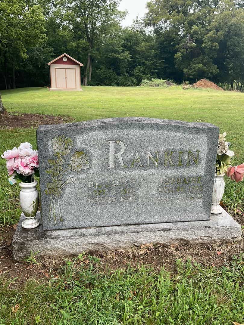 Doctor Jack E. Rankin's grave. Photo 1
