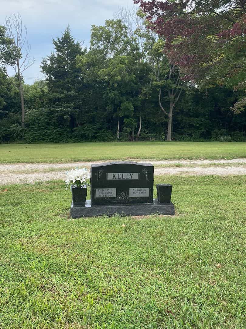 Dennis Joseph Kelly's grave. Photo 2