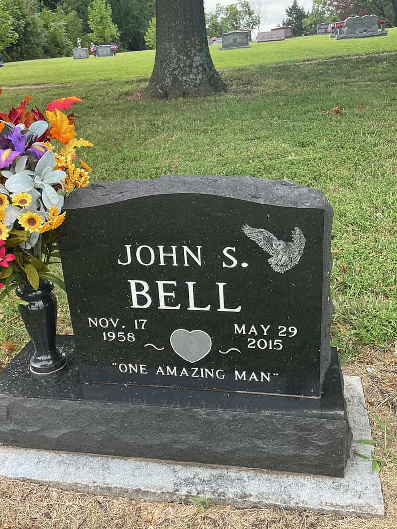 John Scott Bell's grave. Photo 1