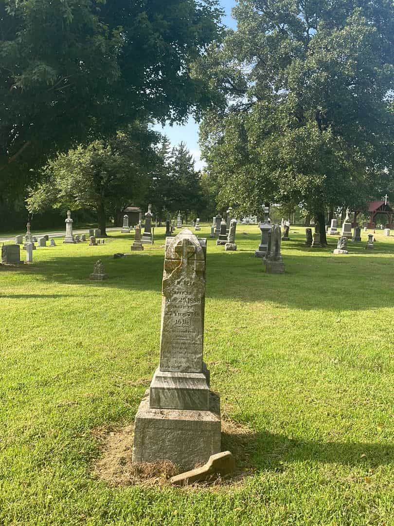 John W. Reardon's grave. Photo 2