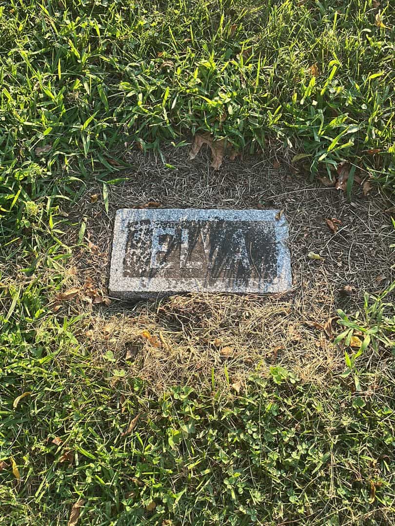 Elva M. Gale's grave. Photo 3