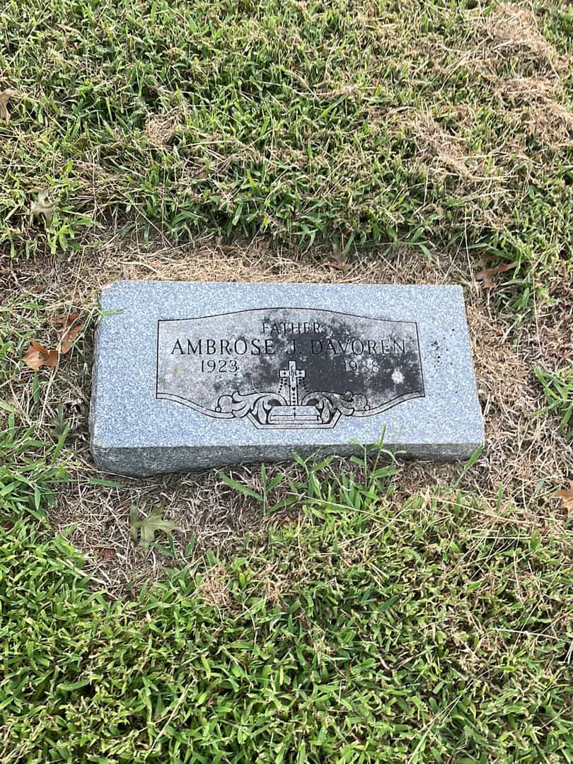 Ambrose J. Davoren's grave. Photo 1