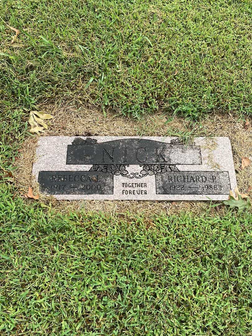 Rebecca Lee Nick's grave. Photo 1