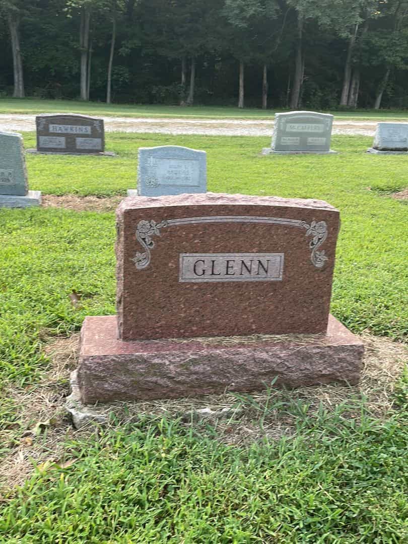 James S. Glenn's grave. Photo 1