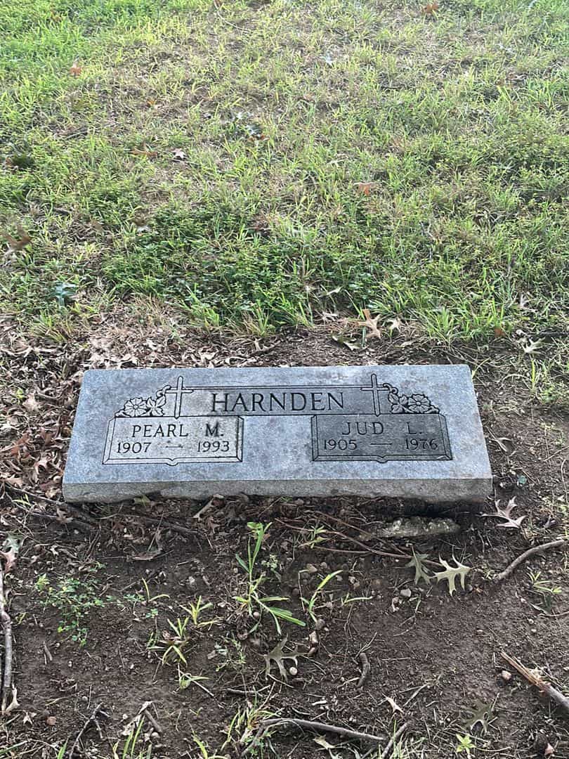 Jud Lawrence Harnden's grave. Photo 1