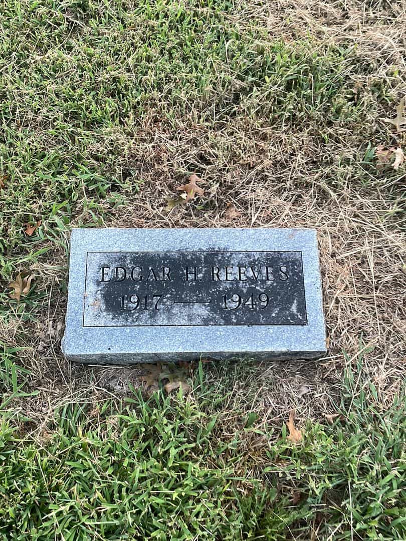 Edgar Housley Reeves's grave. Photo 1