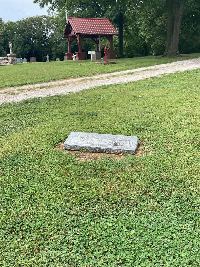 John H. Enderle's grave. Photo 2