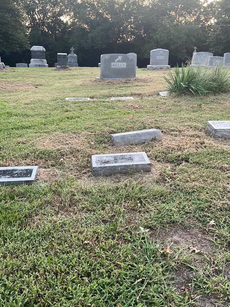 Mary Margaret Reeves Hobbs's grave. Photo 2