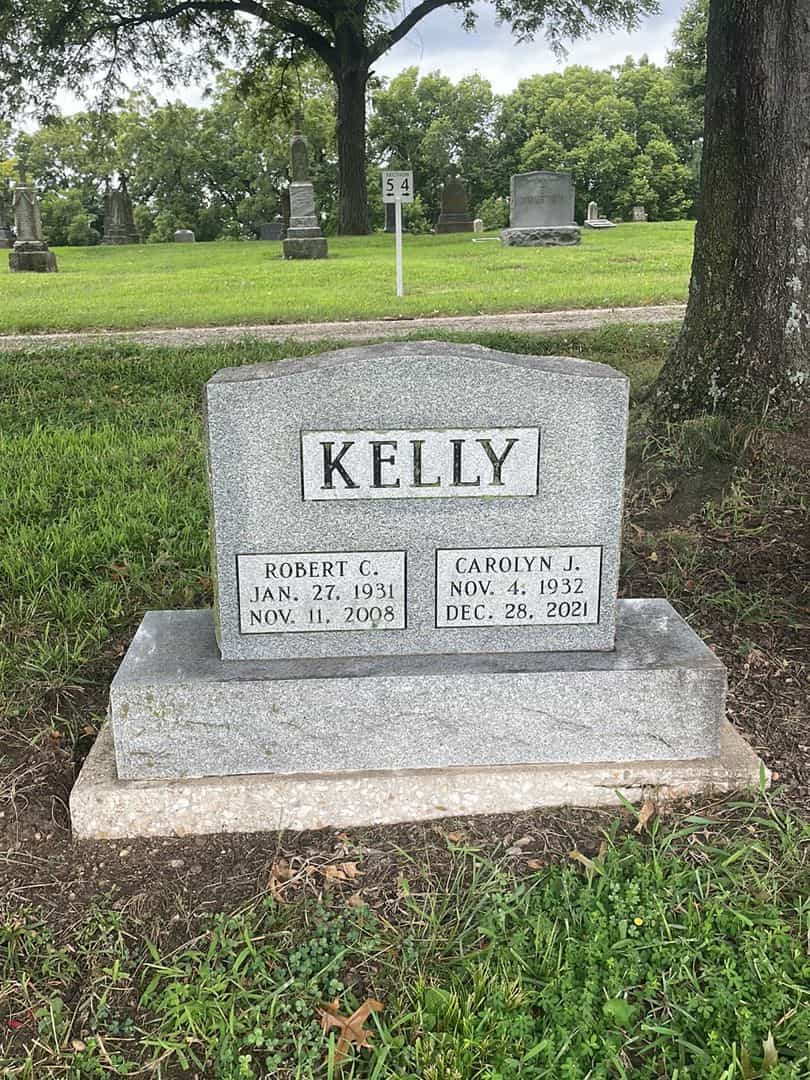 Carolyn J. Kelly's grave. Photo 1