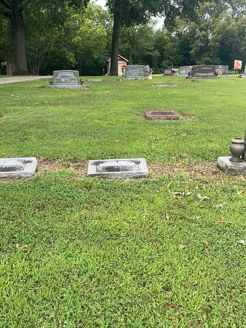 Edith M. Page's grave. Photo 2