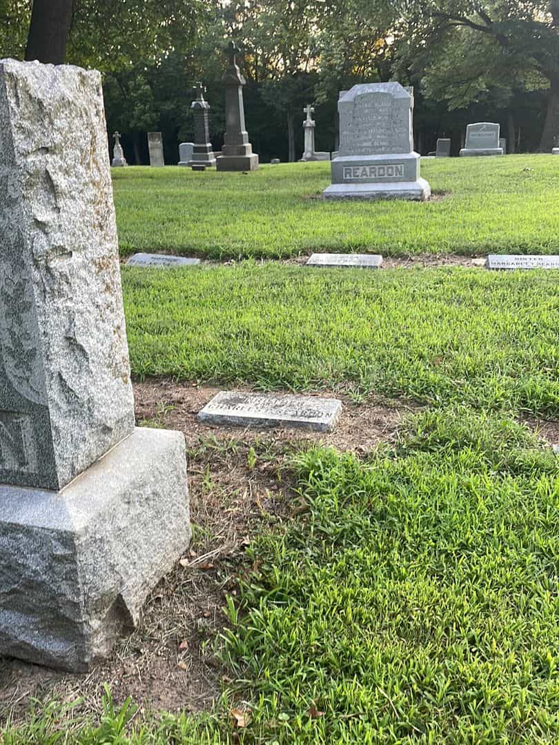 Charles Parnell Reardon's grave. Photo 2