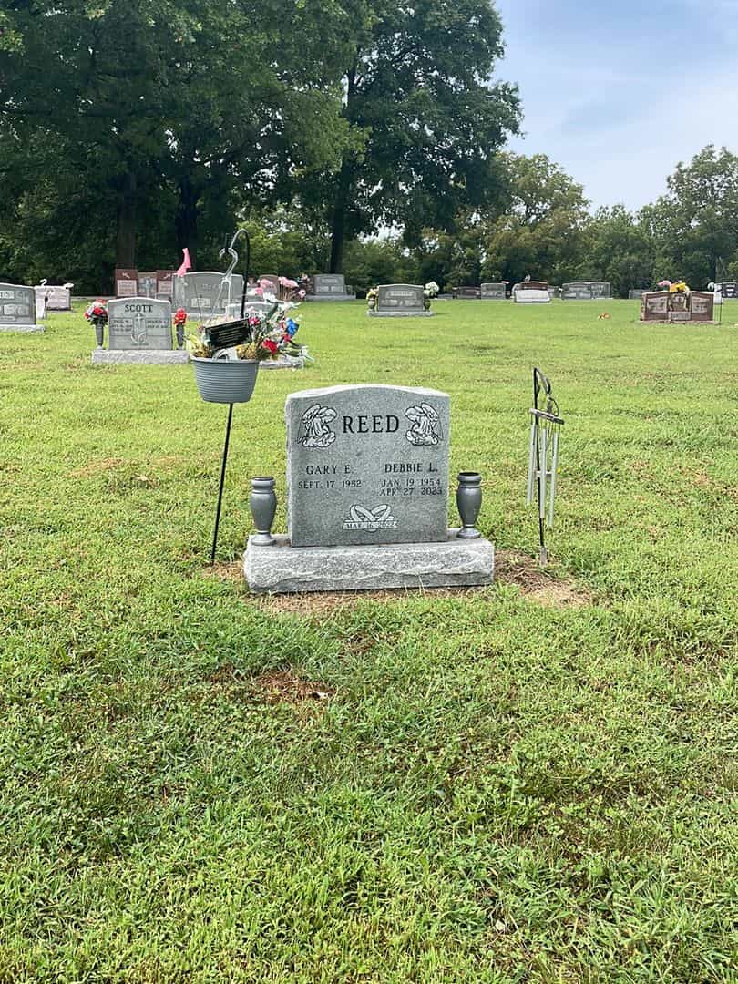 Deborah Larae "Debbie" Reed's grave. Photo 2