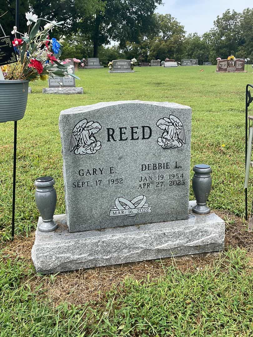 Deborah Larae "Debbie" Reed's grave. Photo 1